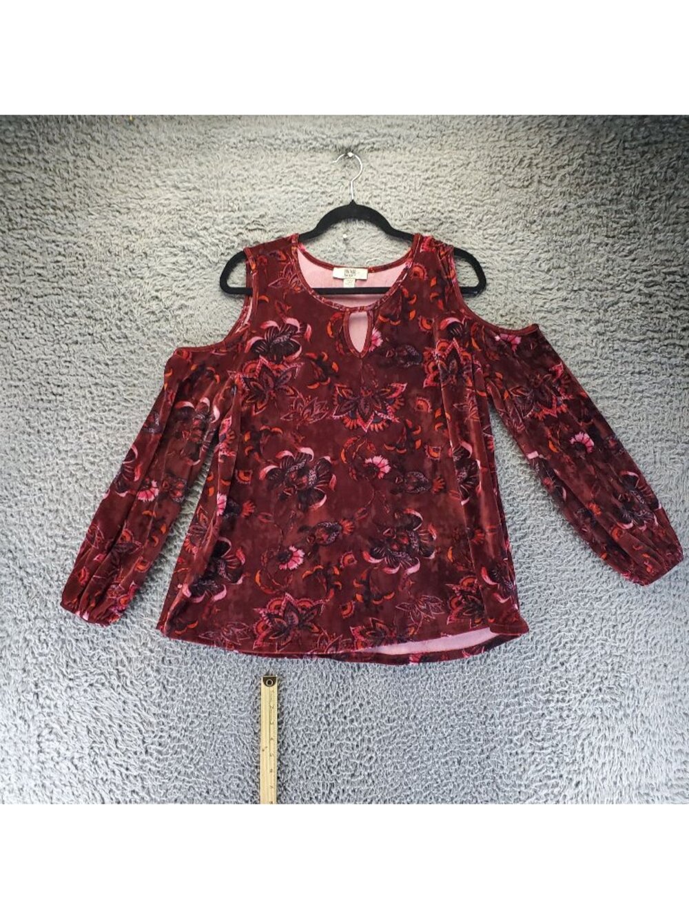 Vintage America Top Womens XL Red Floral Velvet Cold Shoulder Blouse